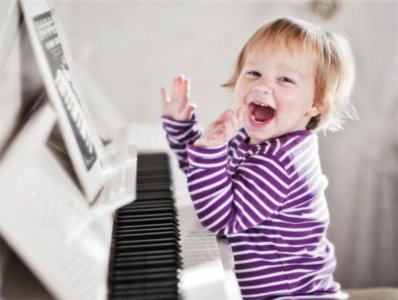 Музыка в помощь родителям в период адаптации малышей